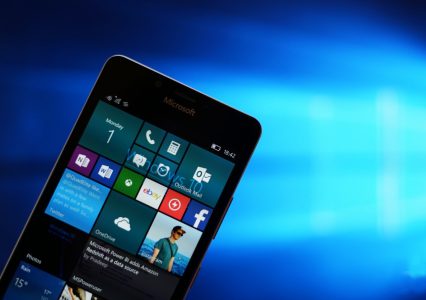 Обновление Creators Update выйдет всего для 13 смартфонов с Windows 10 Mobile, половина из которых – устройства Microsoft