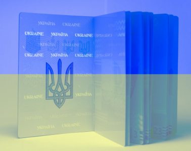 «Паспортов хватит на всех»: Биометрические паспорта для выезда за границу уже оформили 3,5 млн украинцев, в день выдается почти 20 тыс. биопаспортов
