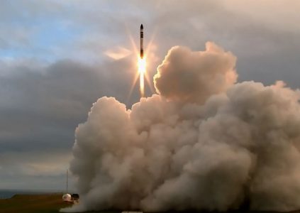 Rocket Lab провела первый тестовый пуск сверхлёгкой ракеты Electron. Запуск прошёл успешно, но достичь заданной орбиты не удалось