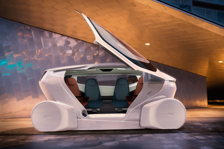 Шведы представили концепт электромобиля будущего NEVS InMotion в виде модульной "комнаты на колесах" с автопилотом 5 уровня