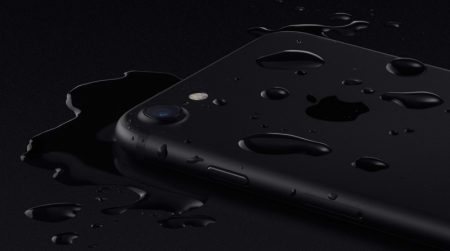 Контрактный партнер Apple подтвердил водонепроницаемость и беспроводную зарядку в новых смартфонах iPhone