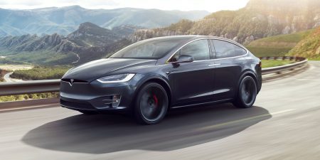 Tesla Model X — самый безопасный автомобиль в своем классе, по версии NHTSA [видео краш-тестов]