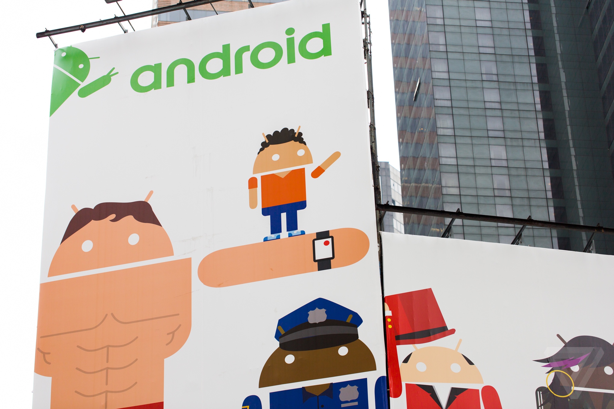 Еврокомиссия готовится выписать Google еще один штраф за злоупотребление доминирующим положением Android на сумму более 2,4 млрд евро