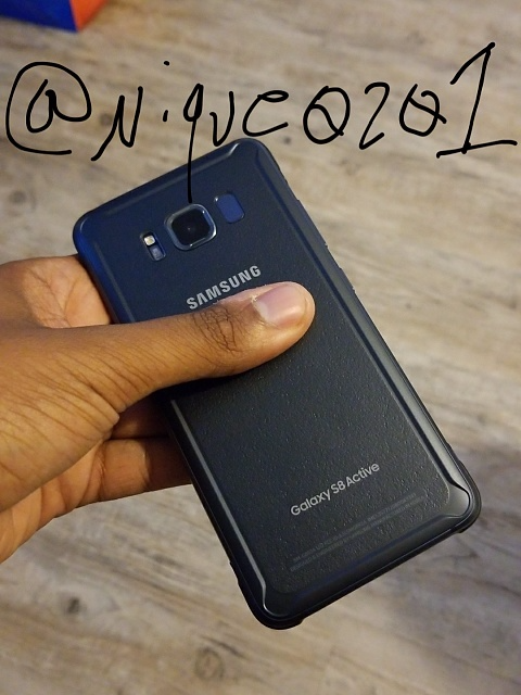 Защищенный смартфон Samsung Galaxy S8 Active получит аккумулятор емкостью 4000 мА∙ч, опубликованы «живые» фото и видео с его участием
