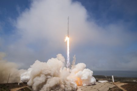 SpaceX вывела на орбиту первый полностью тайваньский спутник FORMOSAT-5 и довела общее число успешных посадок до 15