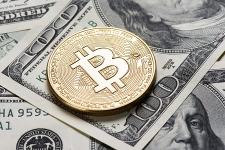 Bitcoin Cash резко дорожает: за первые сутки криптовалюта выросла более чем на 120%, став третьей по объему капитализации после Ethereum и классического Bitcoin