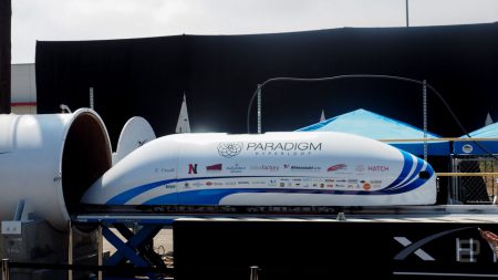 Второй этап конкурса Hyperloop Pod Competition выиграла команда студентов WARR из Мюнхенского технического университета, установившая новый рекорд скорости