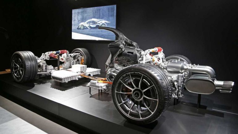 На Франкфуртском автошоу представят гиперкар Mercedes-AMG Project ONE с 1000-сильным гибридным двигателем от болида Formula 1 по цене $2,5 млн