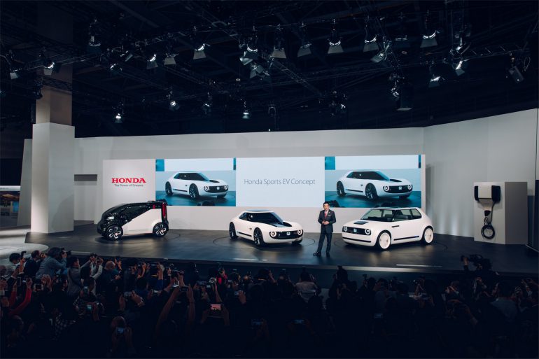 Honda представила спортивный электромобиль Sports EV Concept, выполненный в стилистике сити-кара Urban EV Concept
