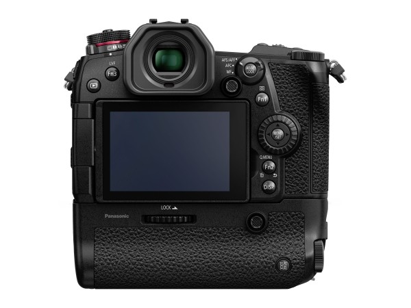 Представлена беззеркальная камера Panasonic Lumix DC-G9