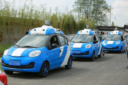В Китае официально разрешили тестировать беспилотные автомобили на дорогах общего пользования