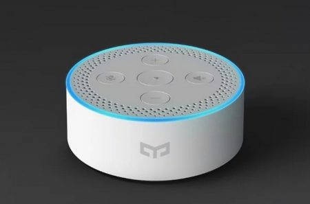 Xiaomi выпустила домашний голосовой помощник Yeelight Voice Assistant с внешностью Amazon Echo Dot