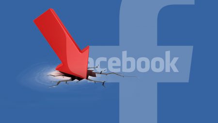 Бывший вице-президент Facebook: соцсети позволяют нехорошим людям манипулировать массами