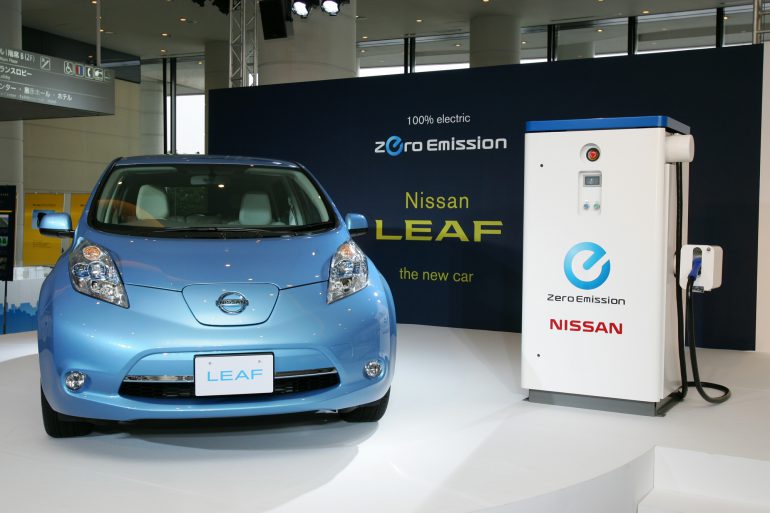 Nissan установил рекорд, выпустив 300 тыс. электромобилей Nissan Leaf за все время существования модели