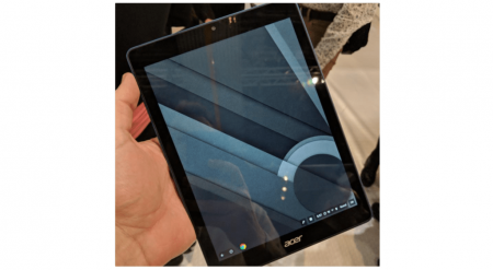 Появилось «живое» фото неизвестного планшета Acer с Chrome OS