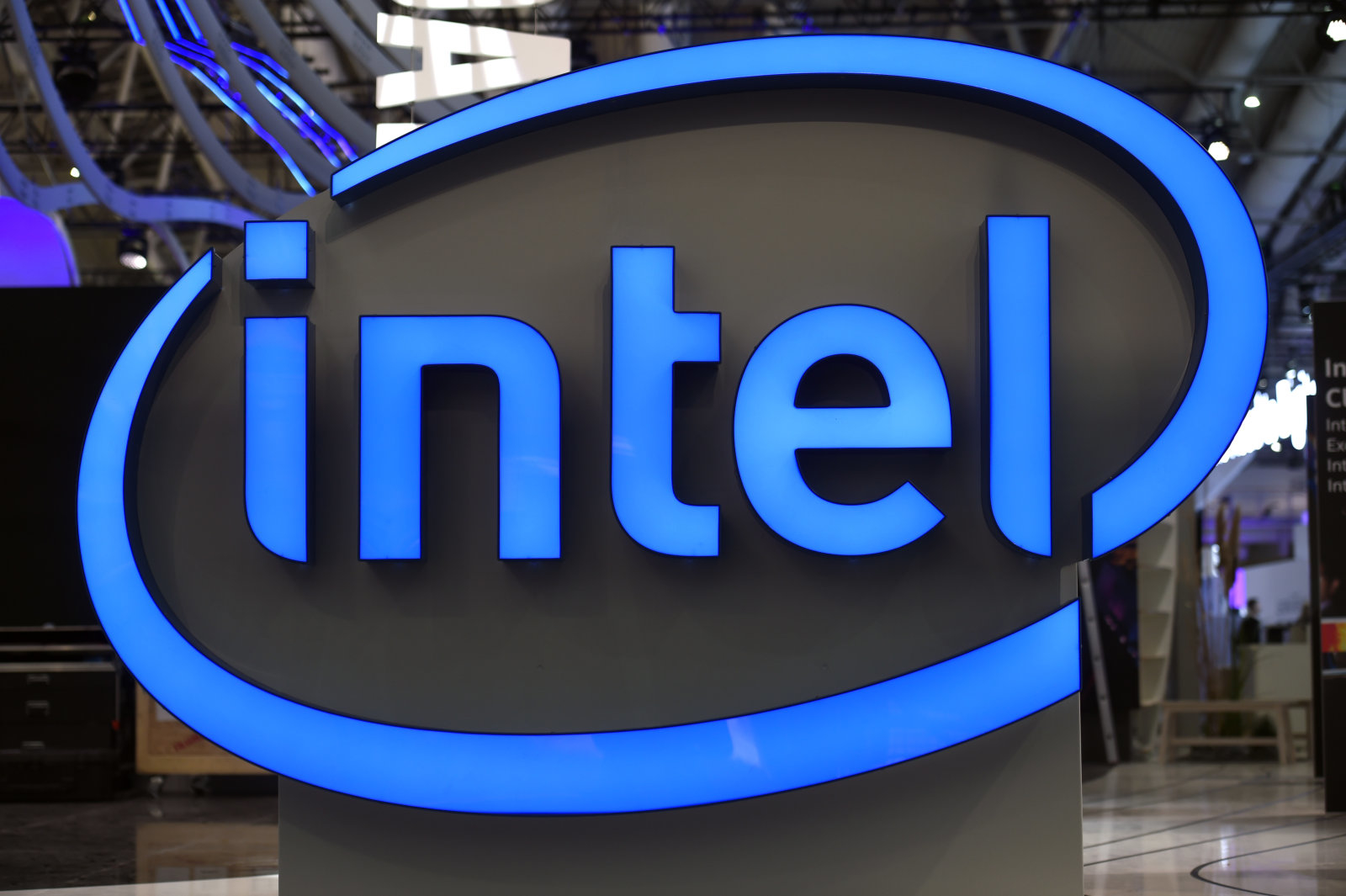 Проблема Spectre и Meltdown затронет и новые чипы Intel