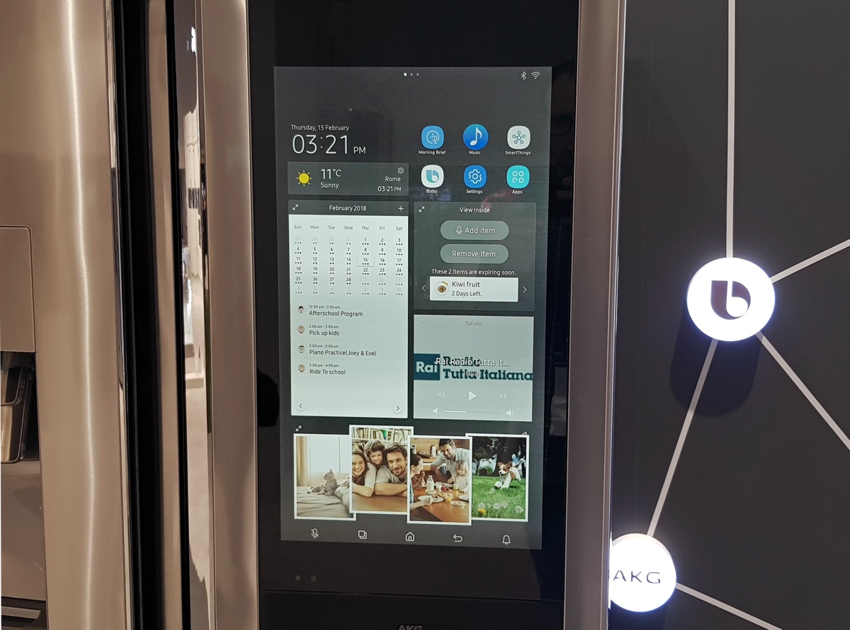 Samsung Forum 2018: говорящий холодильник, умная стиральная машина и робот-пылесос