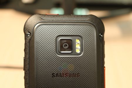 Защищенный смартфон, принятый за Samsung Xcover 5, оказался специальной PS-LTE моделью для полицейских Samsung SM-G888