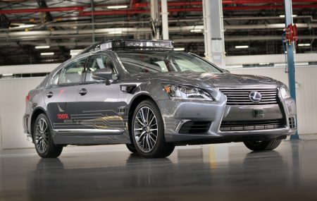 Toyota основала новую компанию TRI-AD по разработке ПО для автономных автомобилей. В ней будет работать 1000 специалистов, а суммарные инвестиции составят $2,83 млрд