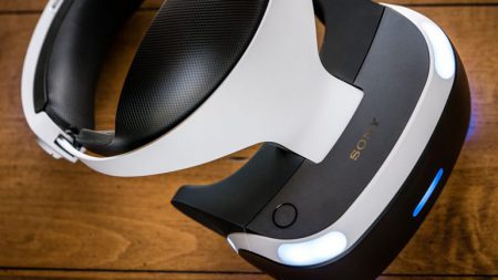 Sony снизила цену гарнитуры PlayStation VR на €100