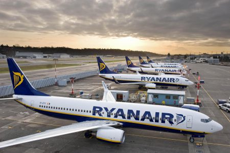 Владимир Гройсман: «Украина успешно завершила переговоры с Ryanair, окончательное соглашение с лоукостером будет подписано до конца текущей недели»