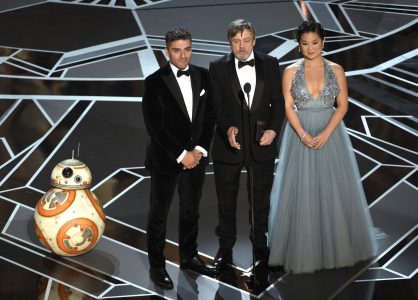 «Лучший ведущий на “Оскаре”»: Дроид BB-8 из «Звездных войн», говорящий «на идише»