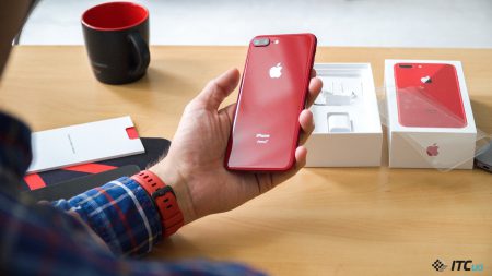 Распаковываем iPhone 8 Plus (PRODUCT)RED