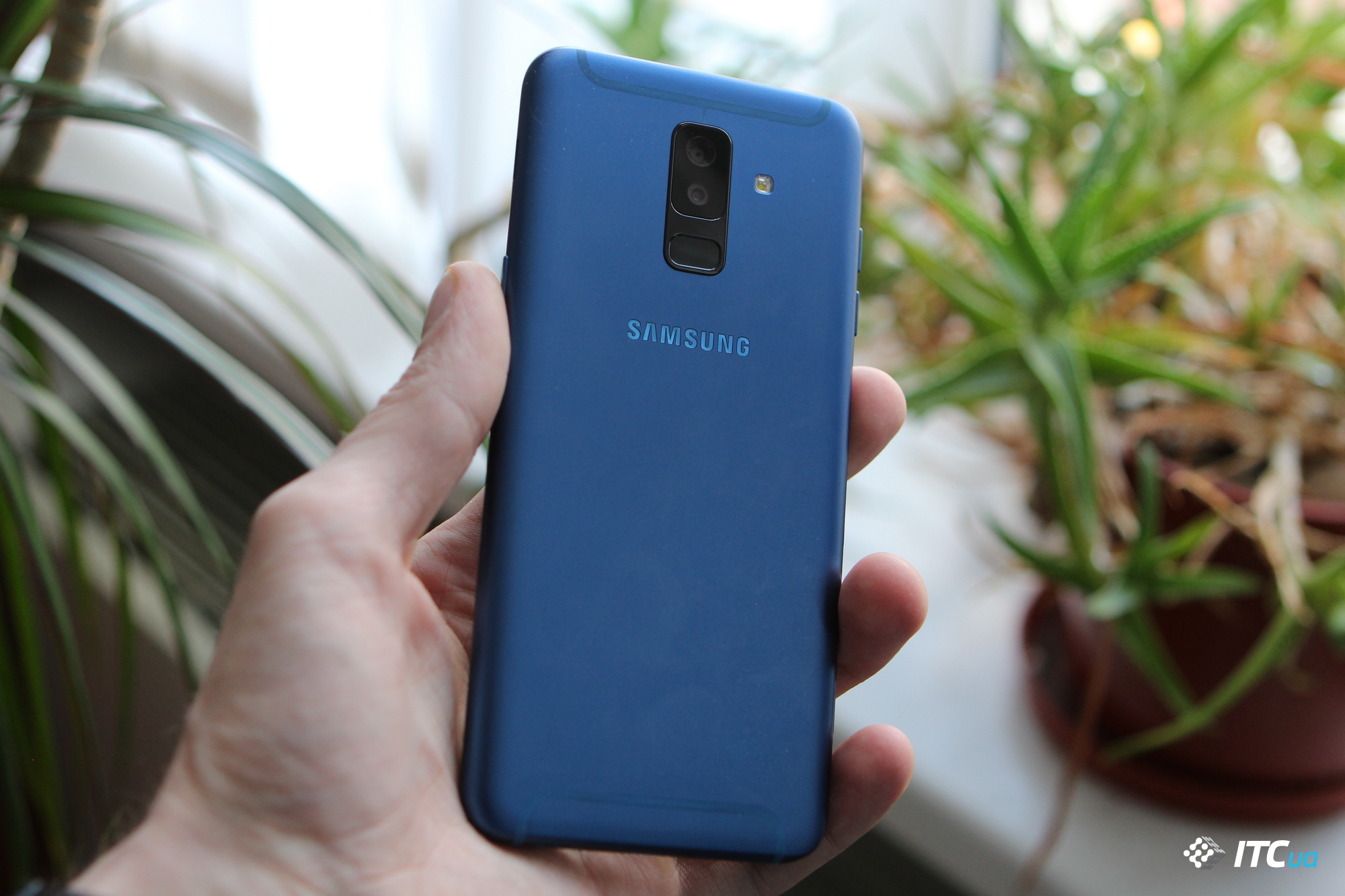 Обзор Samsung Galaxy A6+ (2018)