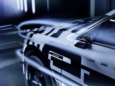 Электрокроссовер Audi e-tron оснастят виртуальными наружными зеркалами, которые помогут увеличить запас хода на трассах