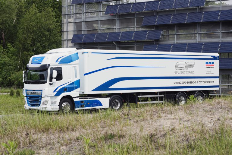 Голландцы показали свой первый электрогрузовик DAF CF Electric с мощностью 210 кВт, батареей на 170 кВтч и запасом хода всего 100 км