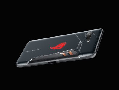 ROG Phone: первый взгляд на игровой смартфон ASUS