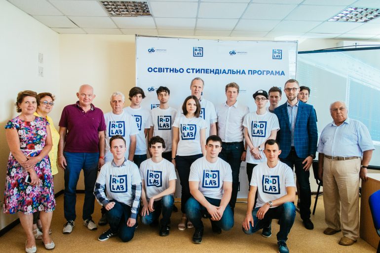 Украинский студент получил 500 тыс. грн на развитие проекта инверторного стабилизатора напряжения от стипендиальной программы CIG R&D LAB