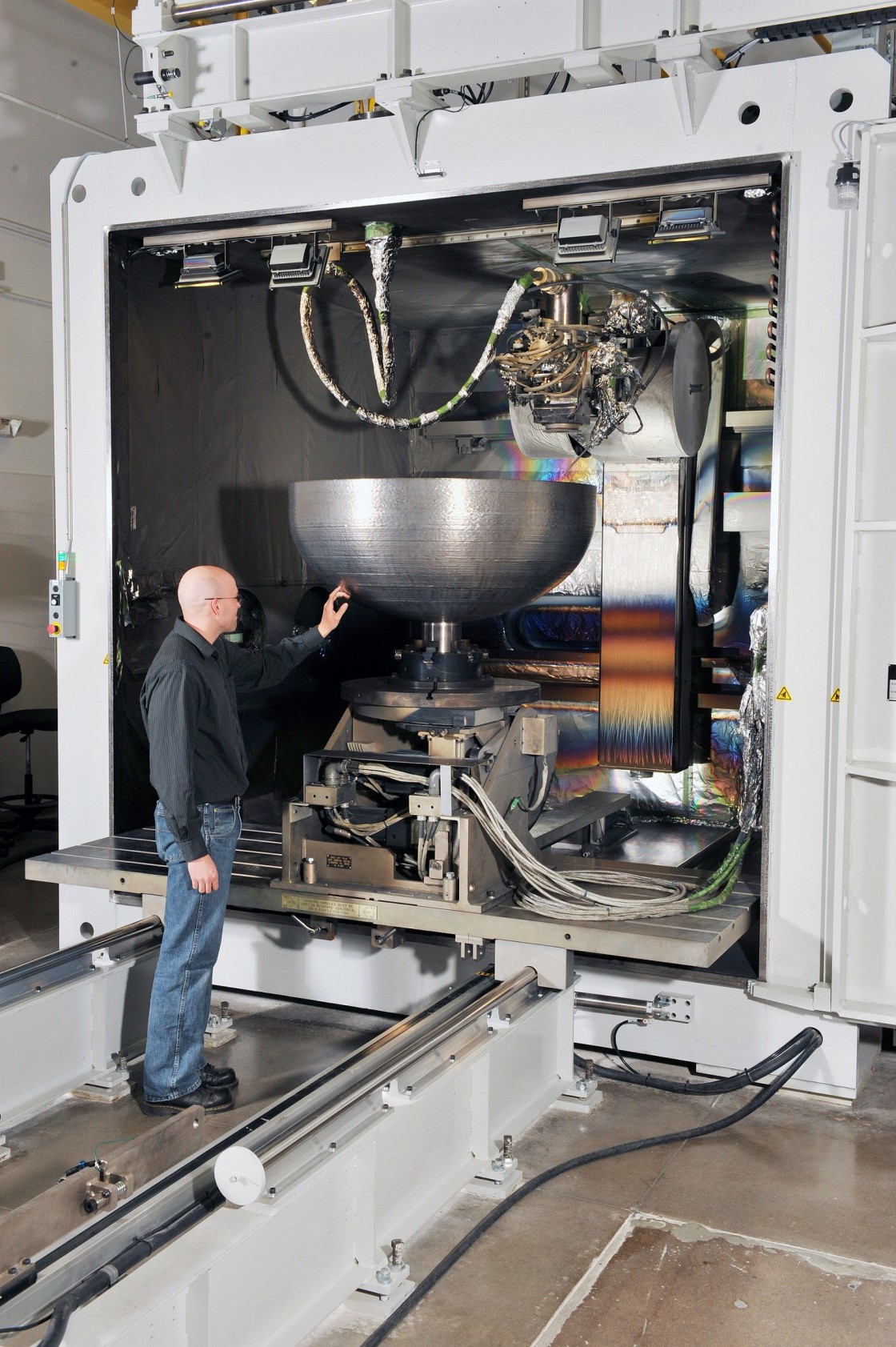 Lockheed Martin распечатала на 3D-принтере титановую деталь для спутника диаметром целых 1,16 м