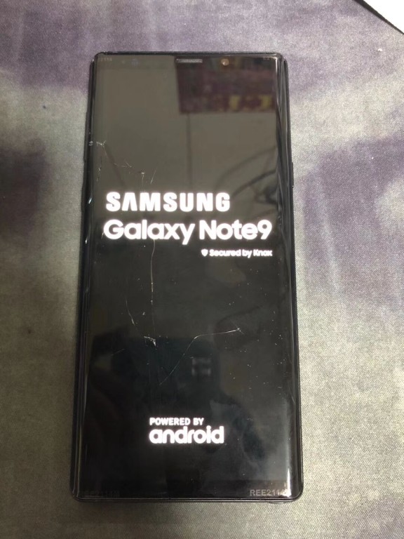 Эван Блэсс опубликовал первое официальное изображение смартфона Samsung Galaxy Note9