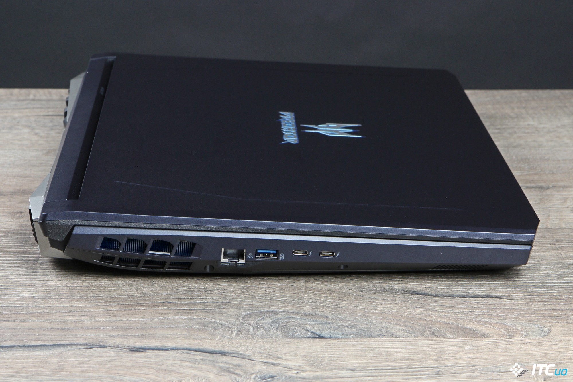 Обзор игрового ноутбука Acer Predator Helios 500