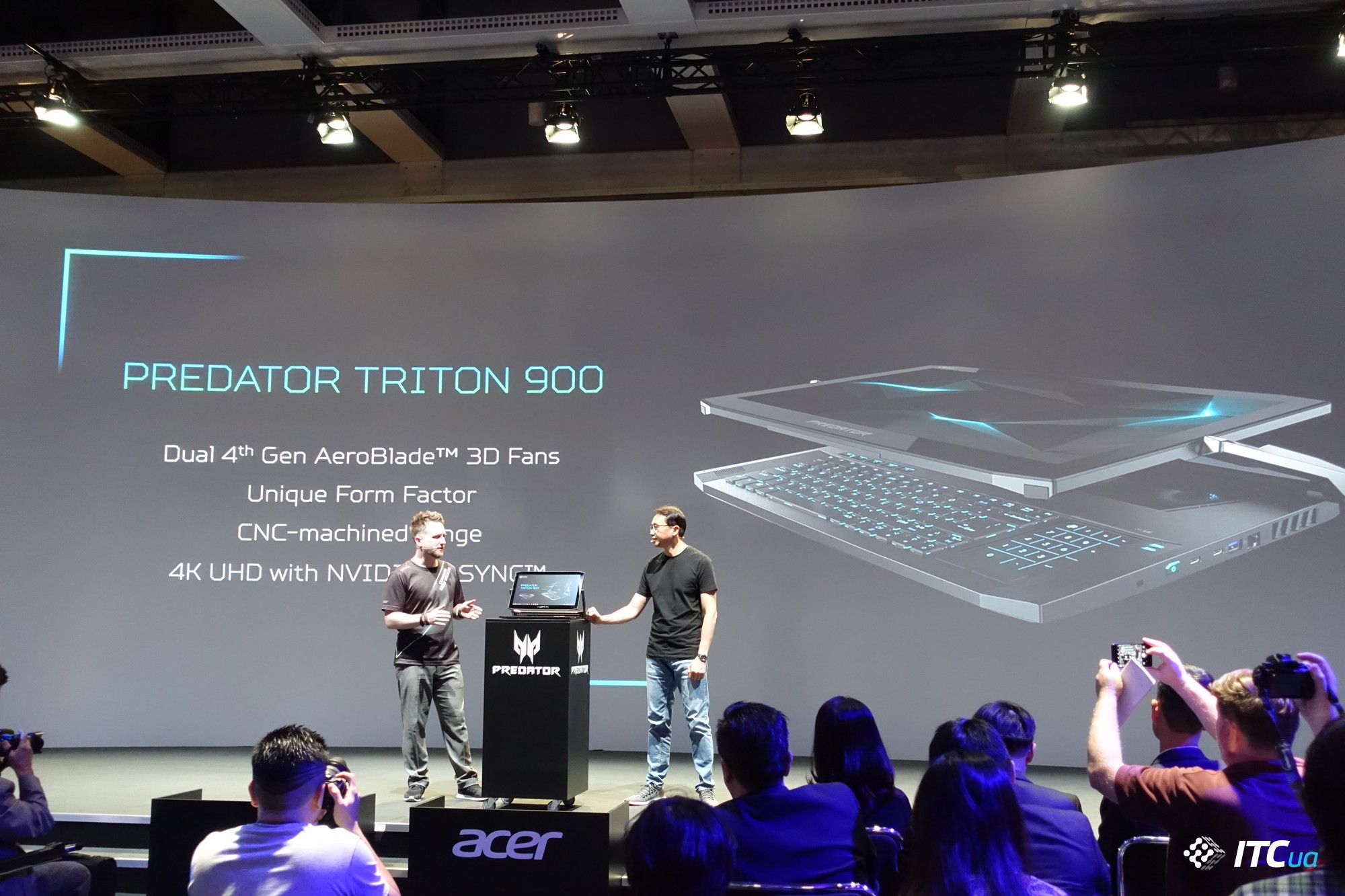 Мечта ПК-геймера по версии Acer Predator: ультимативное игровое кресло и ноутбук-трансформер