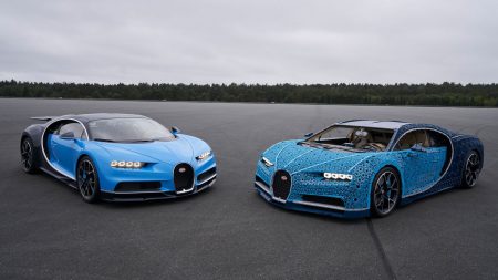 LEGO собрала полноразмерный Bugatti Chiron из 1 млн деталей конструктора и 2304 электродвигателей. И он умеет ездить! [видео]