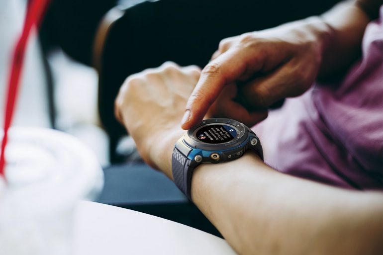 Casio представила защищенные умные часы WSD-F30 с двухслойным монохромно-цветным дисплеем, GPS, Wi-Fi и Bluetooth по цене $549