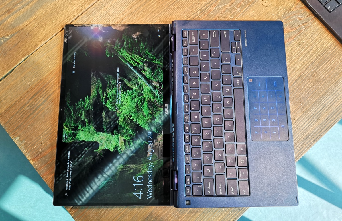 Первый взгляд на ASUS ZenBook Flip 13 и ZenBook Flip 15