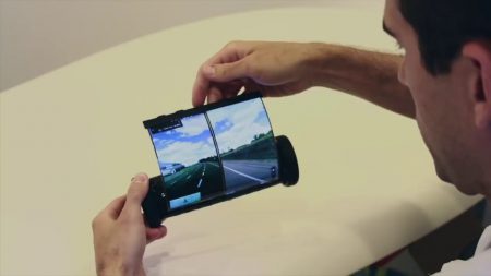 MagicScroll — мобильное устройство в форме свитка от канадских изобретателей