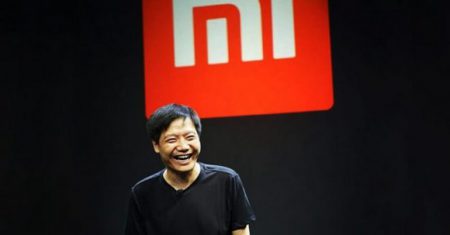 Поклонник Xiaomi подал в суд на компанию. Она пообещала ужин с основателем за победу в конкурсе и обманула