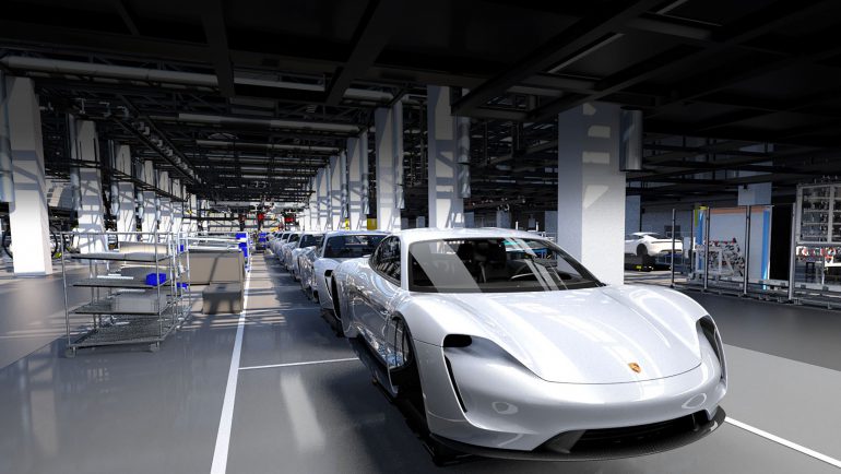 Porsche официально подтвердила выход серийной версии электрокроссовера Mission E Cross Turismo с мощностью 600 л.с. и запасом хода 500 км