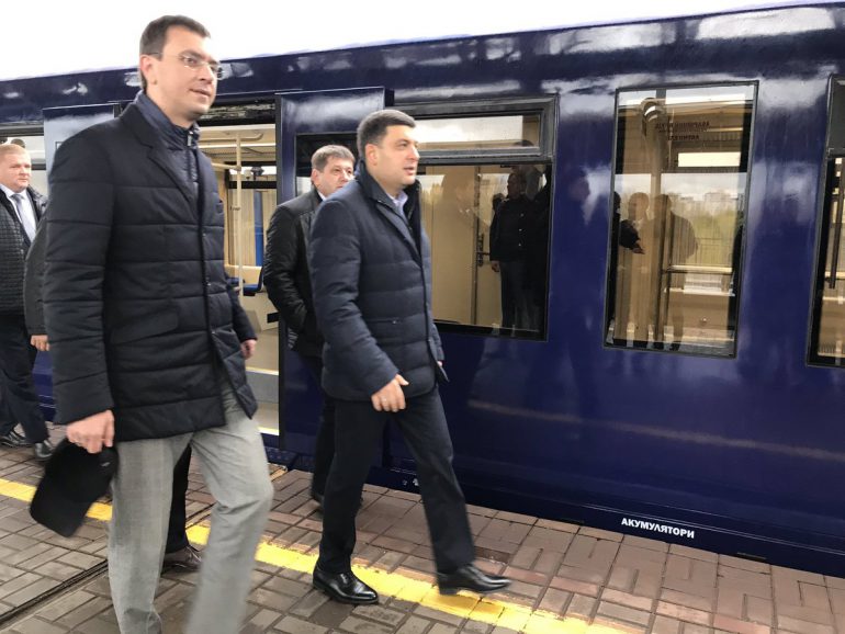 Железнодорожный экспресс в аэропорт "Борисполь" отправился в первую тестовую поездку, официальный запуск ожидается уже в ноябре (фото, видео)