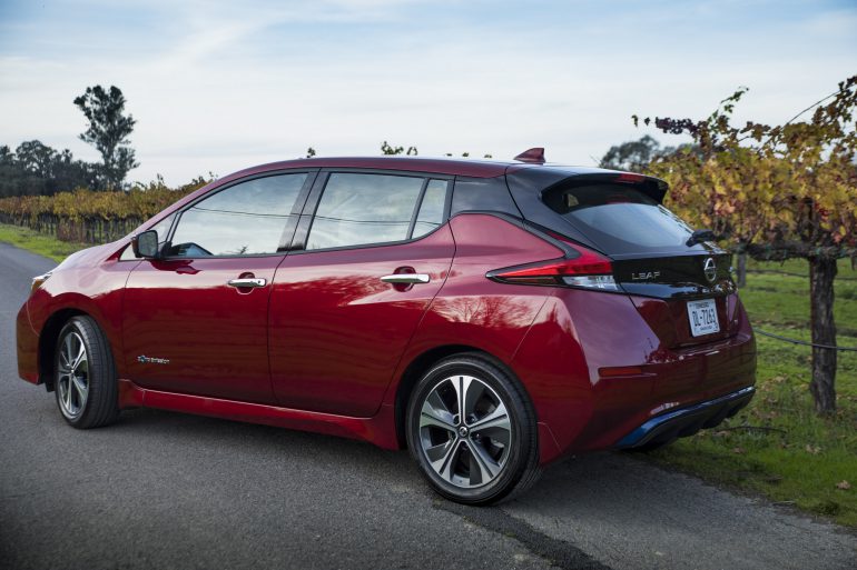 После 8 месяцев эксплуатации и 20 тыс. км пробега батарея электромобиля Nissan Leaf на 40 кВтч сохранила 97,4% емкости