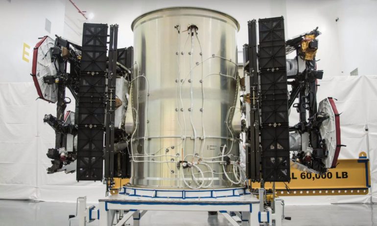 Американский регулятор разрешил SpaceX запустить еще 7,5 тыс. спутников будущей системы Starlink