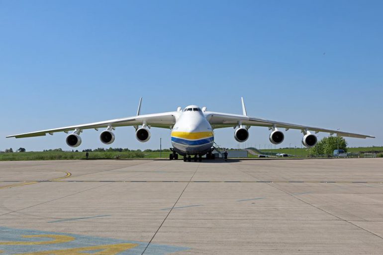 Сегодня исполнилось 30 лет с момента первого полёта Ан-225 «Мрия». Интересные факты о гиганте