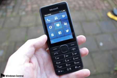 Прототип так и не увидевшего свет кнопочного телефона на Windows Phone попал в руки журналистов