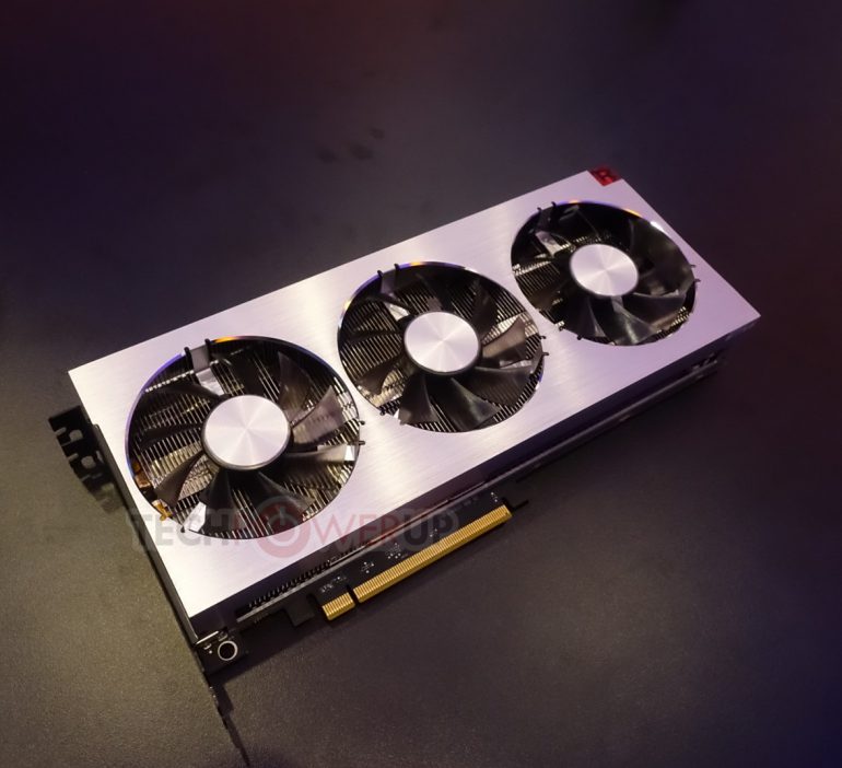 Подробные характеристики видеокарты AMD Radeon VII: частоты 1450-1750 МГц для GPU, TDP 300 Вт и отсутствие разъема USB-C (VirtualLink)