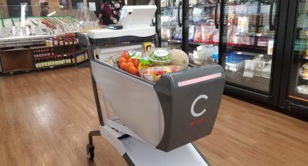 Стартап Caper представил умную тележку, призванную заменить кассы в супермаркетах