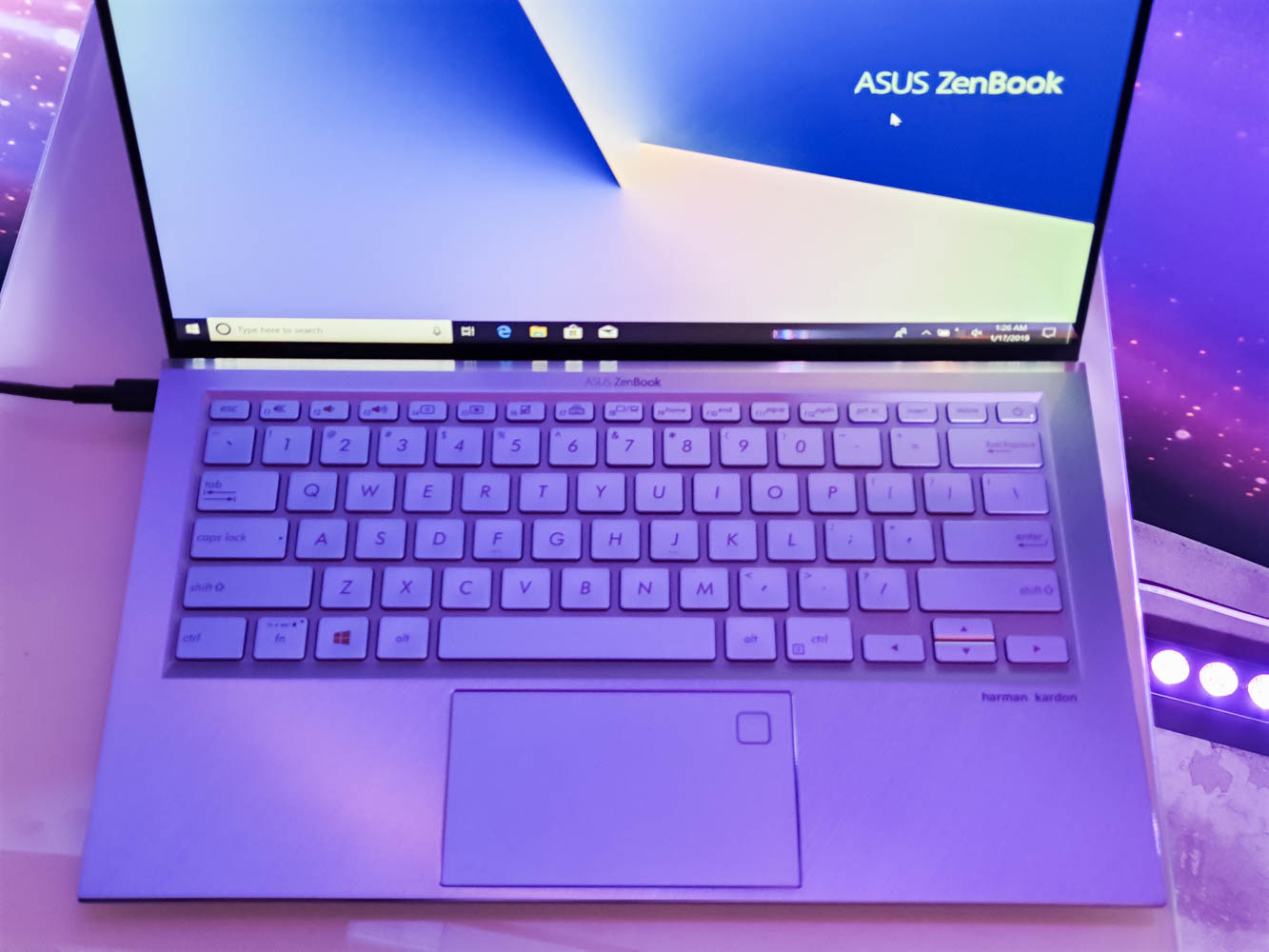 Первый взгляд на ASUS ZenBook S13
